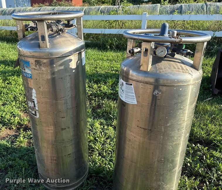 image for item ED4387 (2) refrigerated liquid O2 tanks