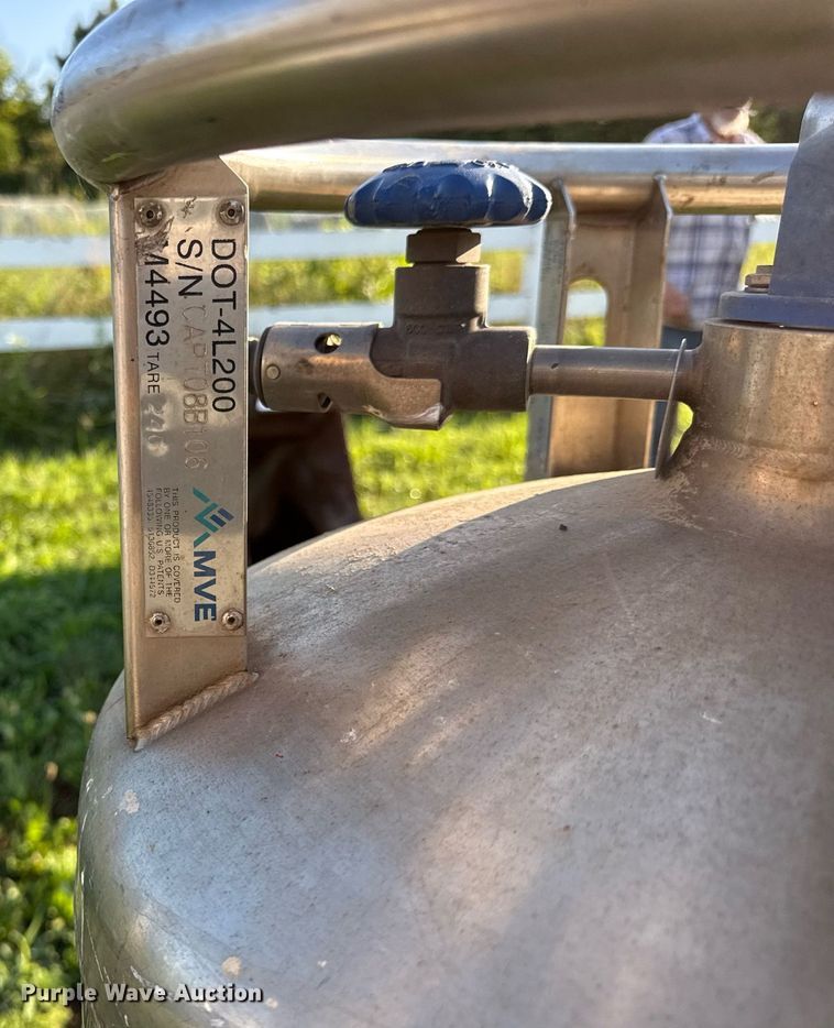 image for item ED4387 (2) refrigerated liquid O2 tanks