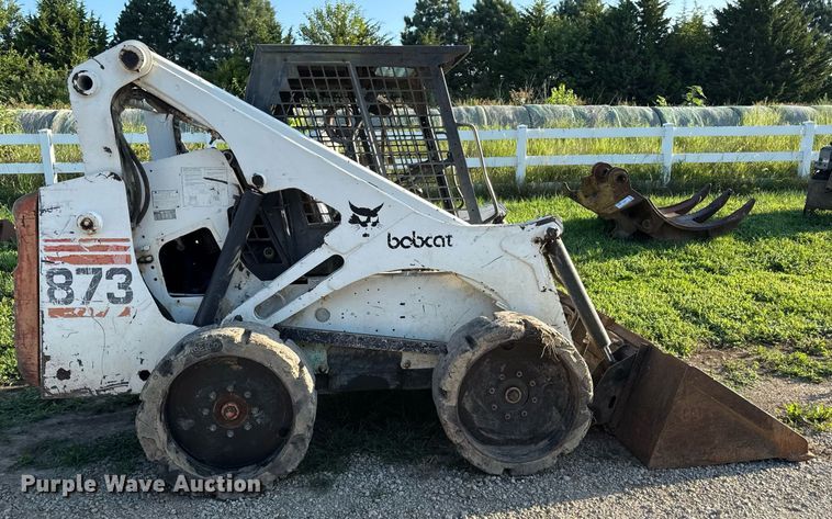 MINI CARGADOR SOBRE RUEDAS 1998 BOBCAT 873