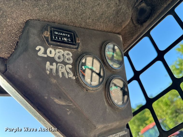 image for item ED4388 1998 Bobcat 873 skid steer loader