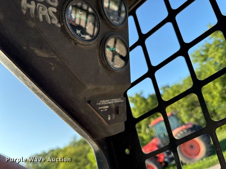 image for item ED4388 1998 Bobcat 873 skid steer loader