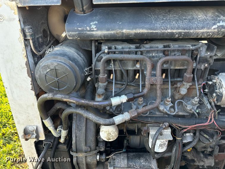 image for item ED4388 1998 Bobcat 873 skid steer loader