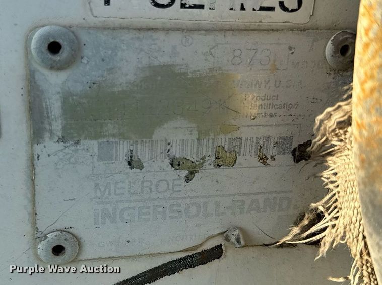 image for item ED4388 1998 Bobcat 873 skid steer loader