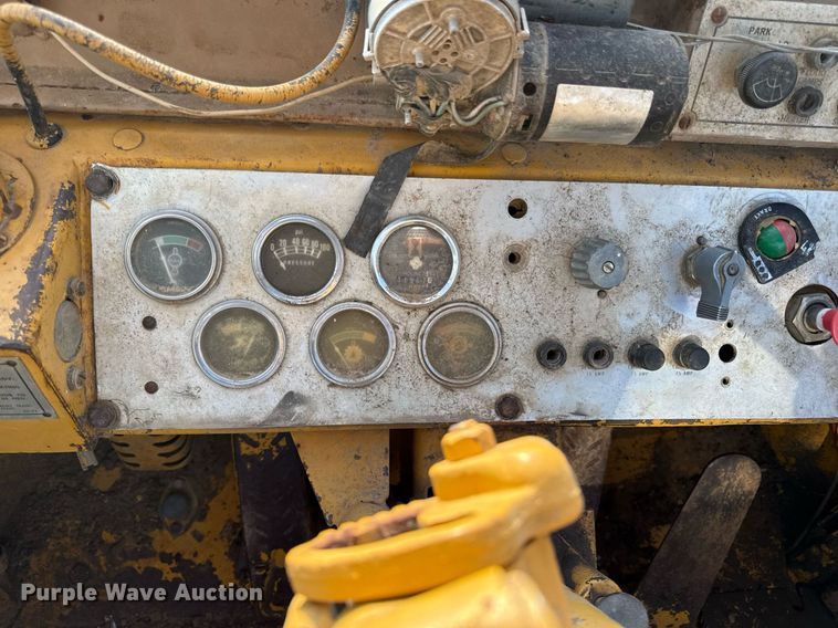 image for item ED4390 1978 Caterpillar 920 wheel loader