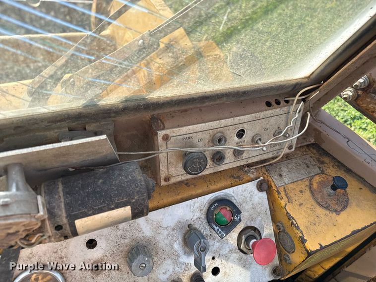 image for item ED4390 1978 Caterpillar 920 wheel loader