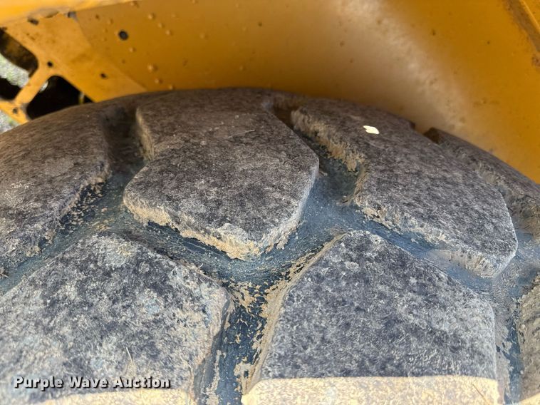 image for item ED4395 2007 Caterpillar 730 articulated haul truck