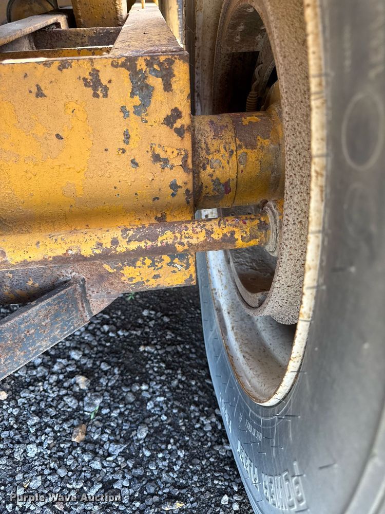 image for item ED4396 Cedarapids 5530 roll crushing plant