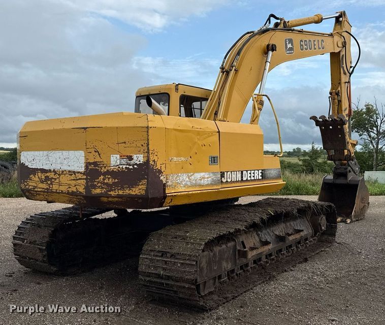 EXCAVADORA 1996 JOHN DEERE 690ELC