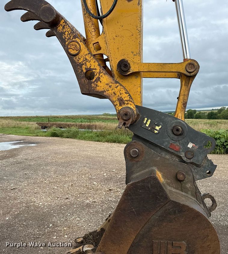 image for item ED4405 1996 John Deere 690ELC excavator