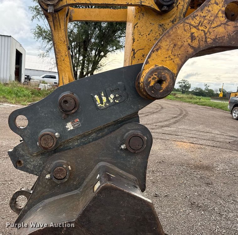 image for item ED4405 1996 John Deere 690ELC excavator