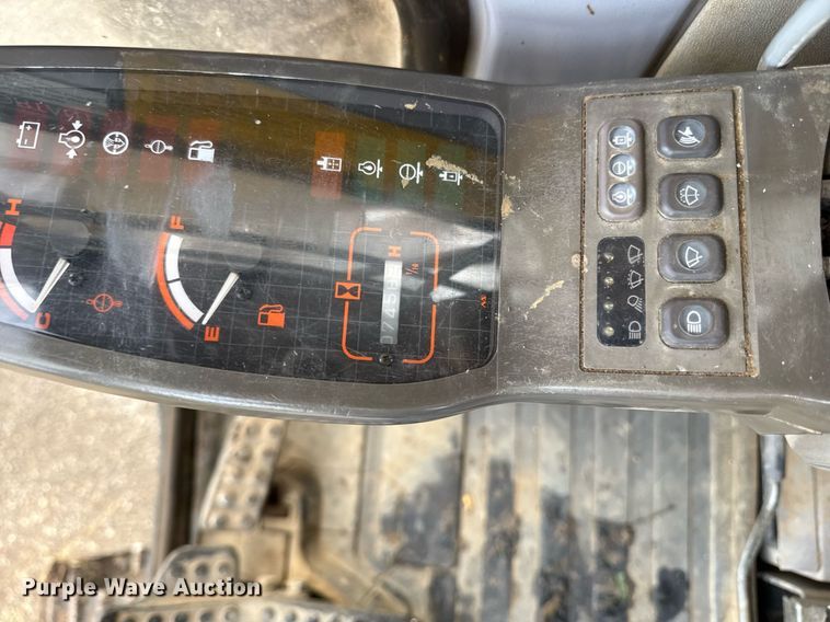 image for item ED4405 1996 John Deere 690ELC excavator