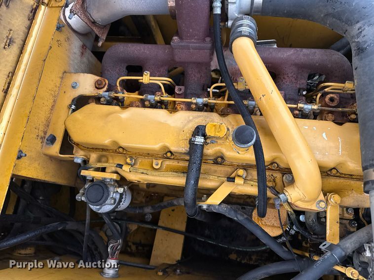 image for item ED4405 1996 John Deere 690ELC excavator