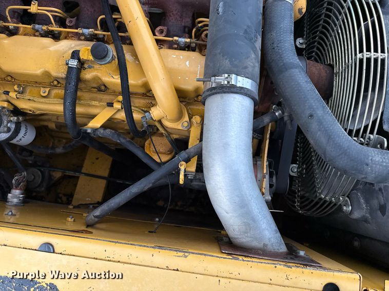 image for item ED4405 1996 John Deere 690ELC excavator