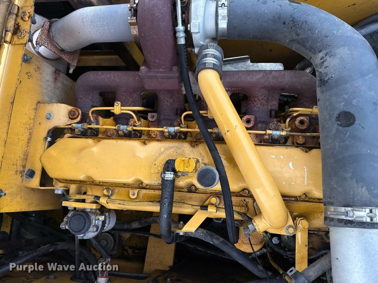 image for item ED4405 1996 John Deere 690ELC excavator