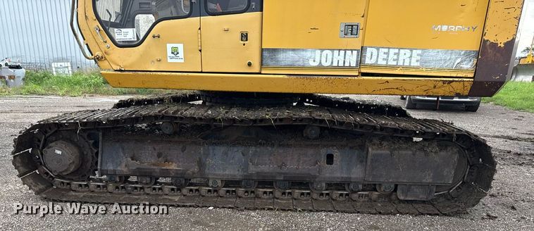 image for item ED4405 1996 John Deere 690ELC excavator
