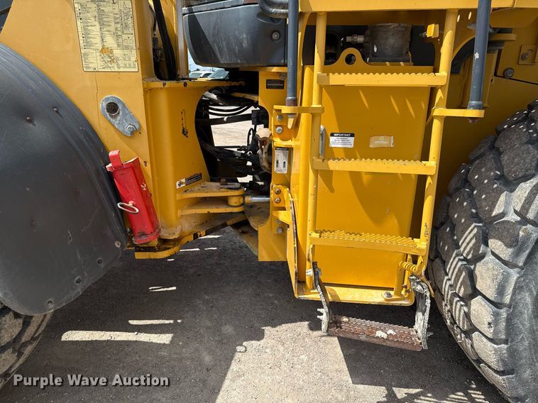 image for item ED5770 2016 John Deere 724K wheel loader