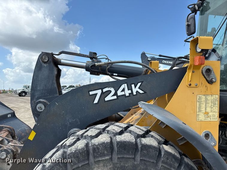 image for item ED5770 2016 John Deere 724K wheel loader
