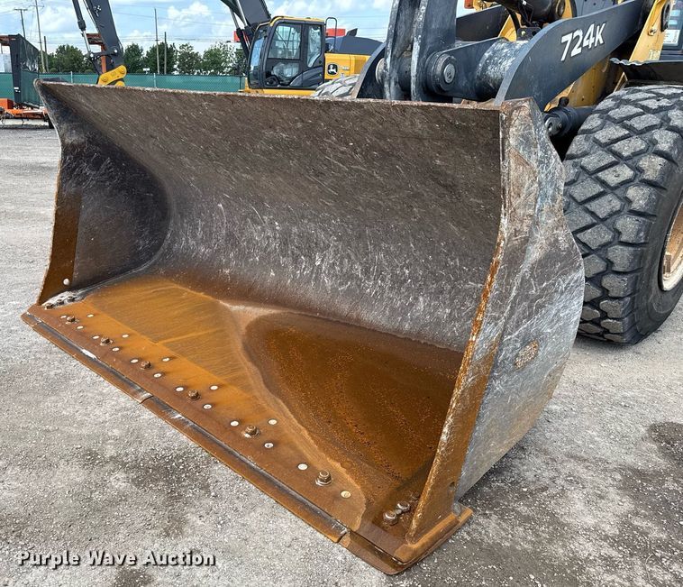 image for item ED5770 2016 John Deere 724K wheel loader
