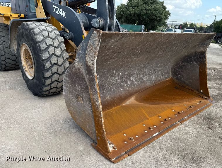 image for item ED5770 2016 John Deere 724K wheel loader