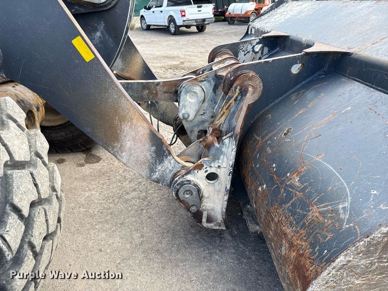 image for item ED5770 2016 John Deere 724K wheel loader