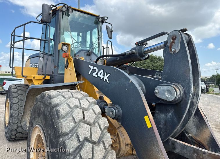 image for item ED5770 2016 John Deere 724K wheel loader