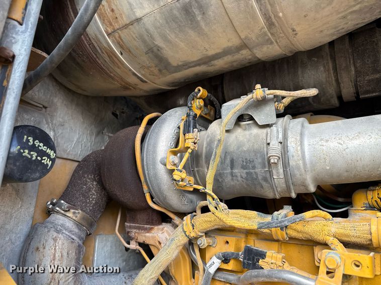 image for item ED5770 2016 John Deere 724K wheel loader