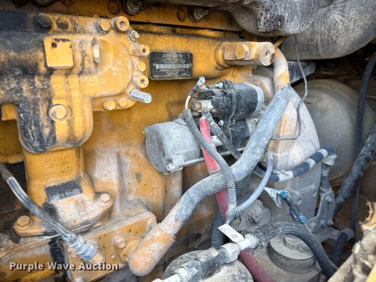 image for item ED5770 2016 John Deere 724K wheel loader