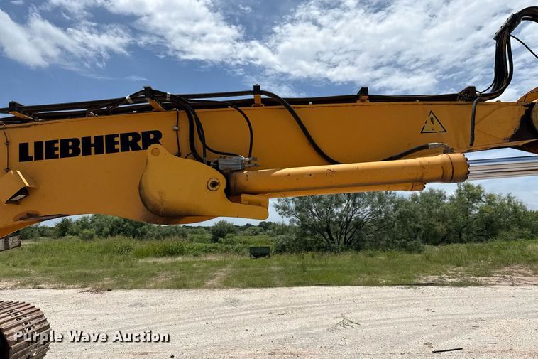 image for item ED5800 Liebherr 924 material handler