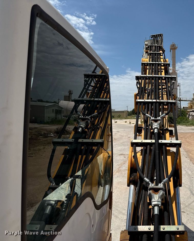 image for item ED5800 Liebherr 924 material handler