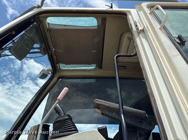 image for item ED5800 Liebherr 924 material handler