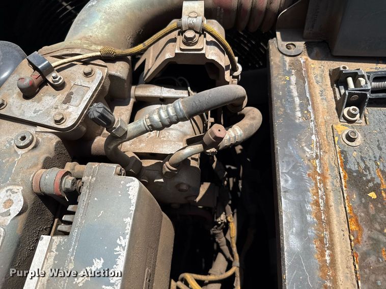 image for item ED5800 Liebherr 924 material handler