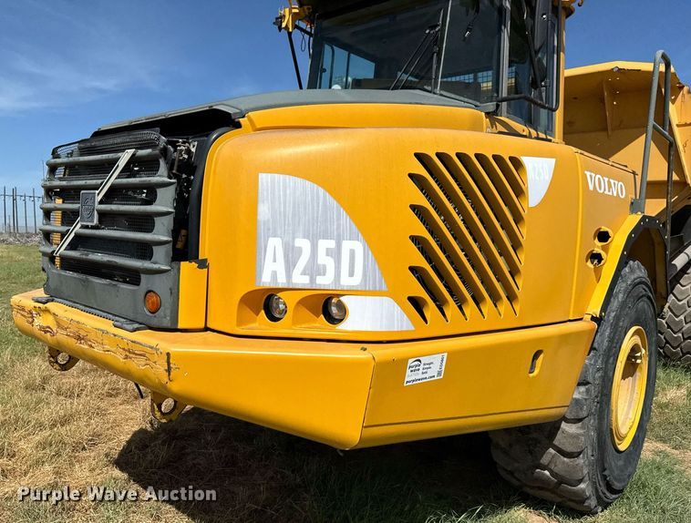 image for item ED5801 2004 Volvo A25D articulated haul truck