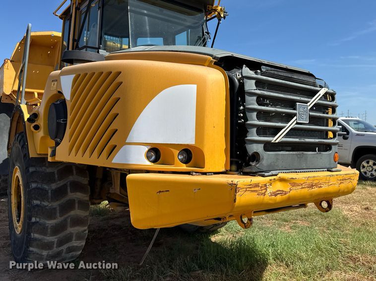 image for item ED5801 2004 Volvo A25D articulated haul truck