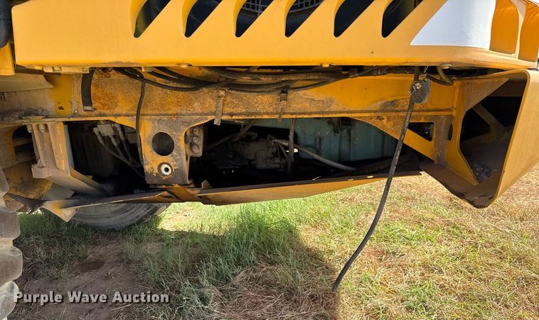 image for item ED5801 2004 Volvo A25D articulated haul truck