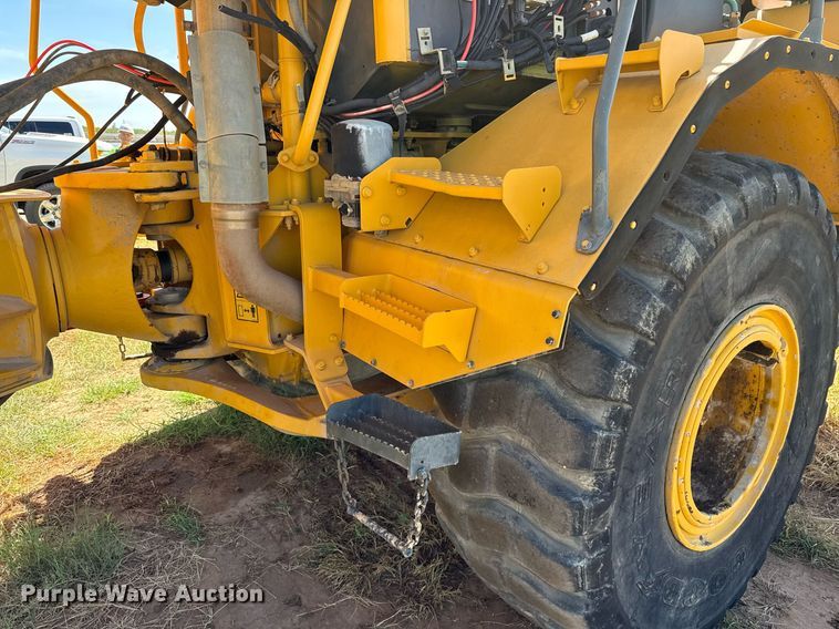 image for item ED5801 2004 Volvo A25D articulated haul truck