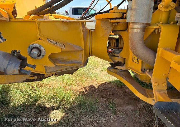 image for item ED5801 2004 Volvo A25D articulated haul truck