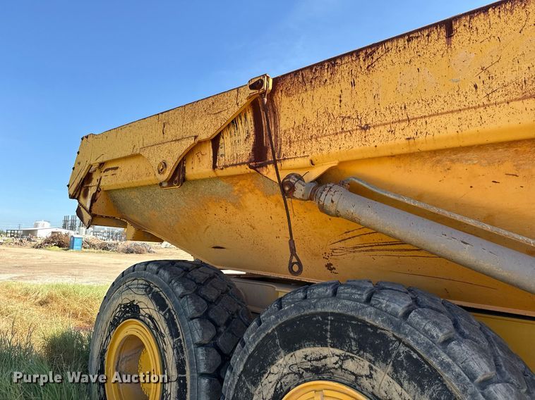 image for item ED5801 2004 Volvo A25D articulated haul truck