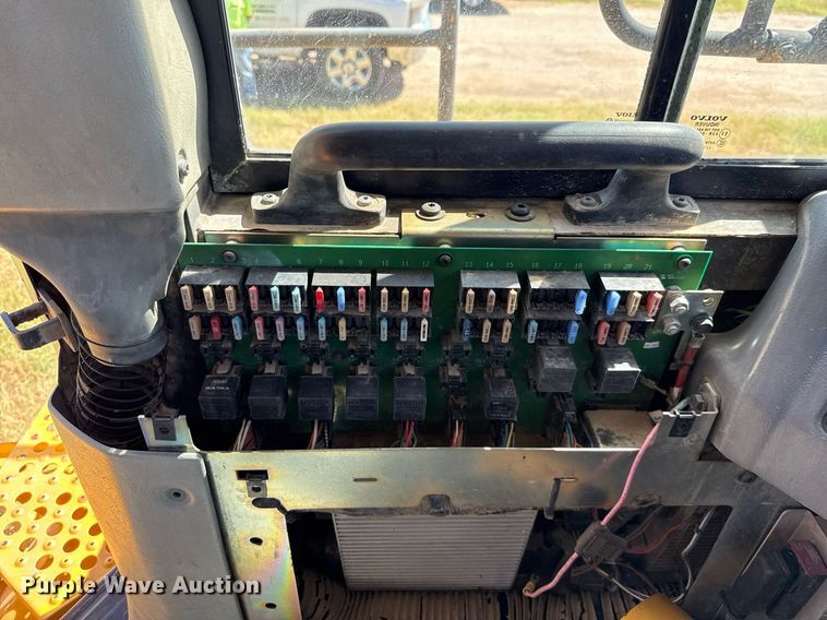 image for item ED5801 2004 Volvo A25D articulated haul truck