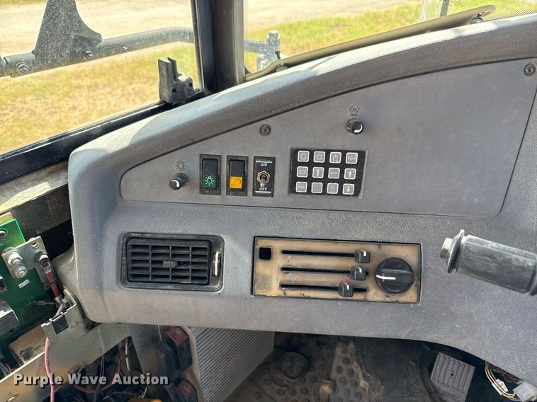 image for item ED5801 2004 Volvo A25D articulated haul truck