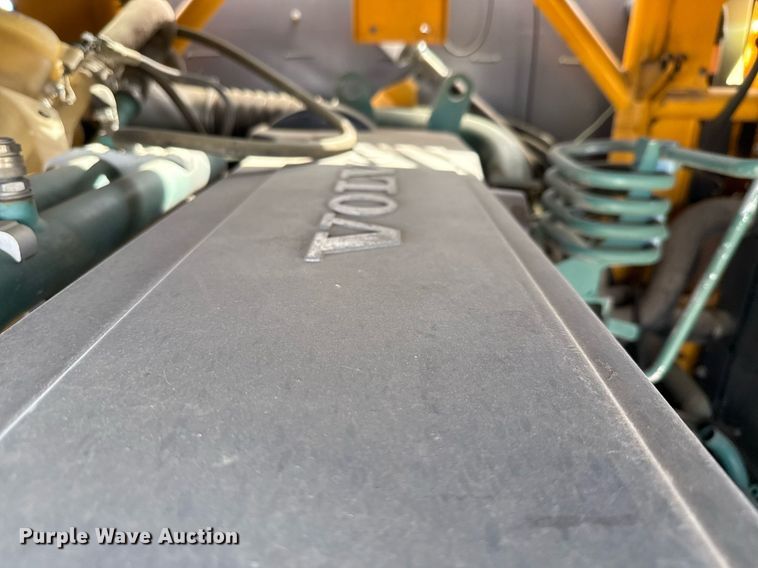 image for item ED5801 2004 Volvo A25D articulated haul truck