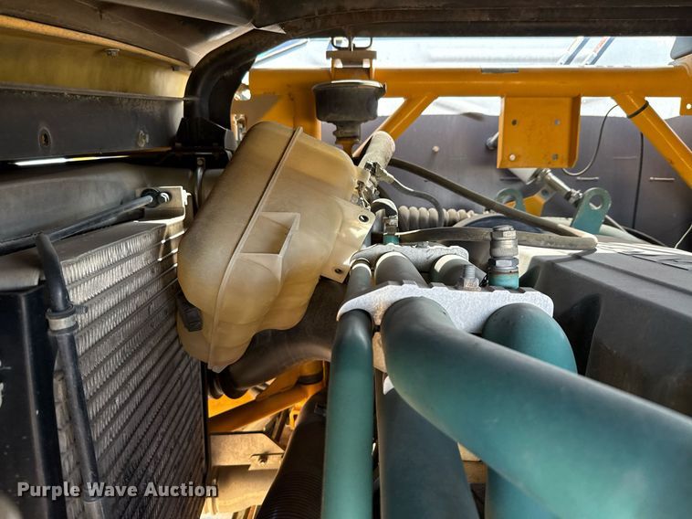 image for item ED5801 2004 Volvo A25D articulated haul truck