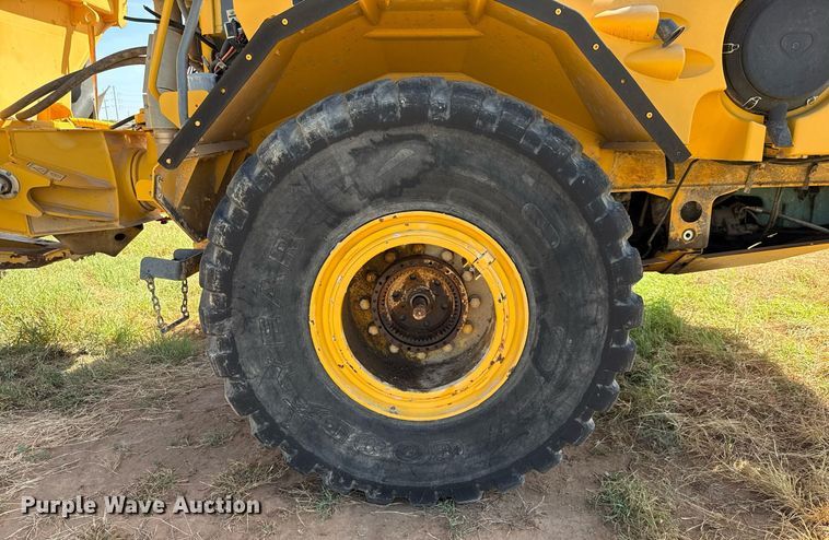 image for item ED5801 2004 Volvo A25D articulated haul truck