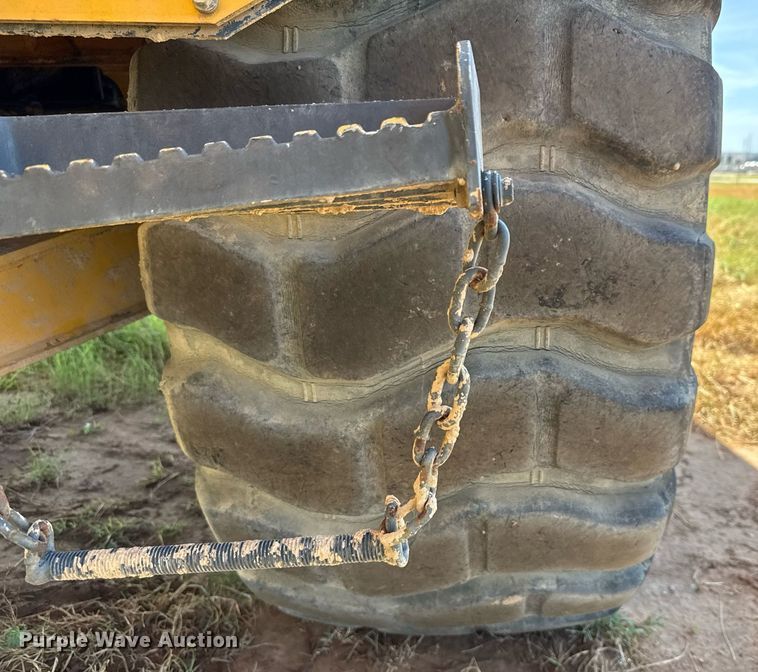 image for item ED5801 2004 Volvo A25D articulated haul truck