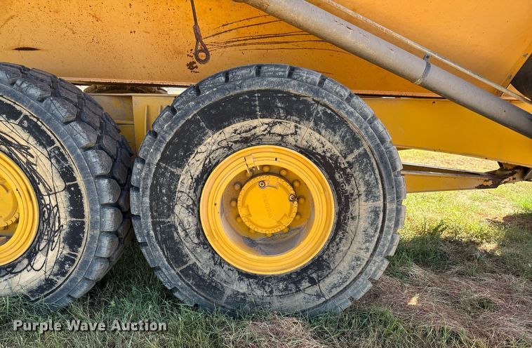 image for item ED5801 2004 Volvo A25D articulated haul truck