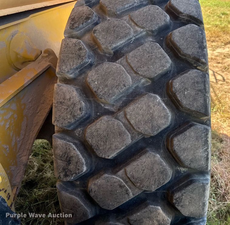 image for item ED5801 2004 Volvo A25D articulated haul truck