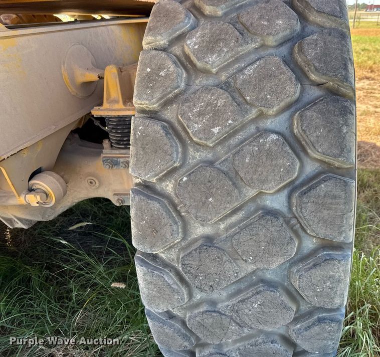 image for item ED5801 2004 Volvo A25D articulated haul truck