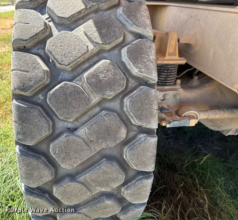 image for item ED5801 2004 Volvo A25D articulated haul truck