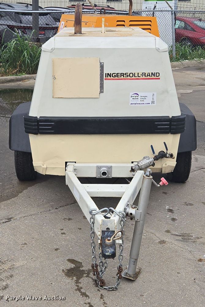 image for item EF1791 1998 Ingersoll-Rand P100WJD air compressor