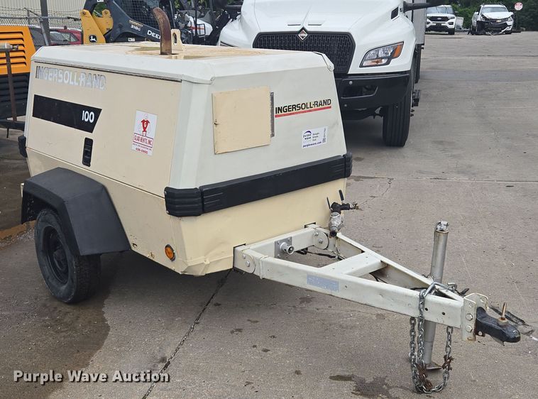 image for item EF1791 1998 Ingersoll-Rand P100WJD air compressor