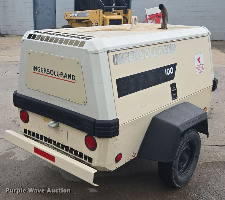 image for item EF1791 1998 Ingersoll-Rand P100WJD air compressor